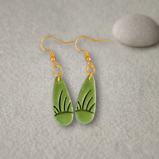 Áine Drop Earrings