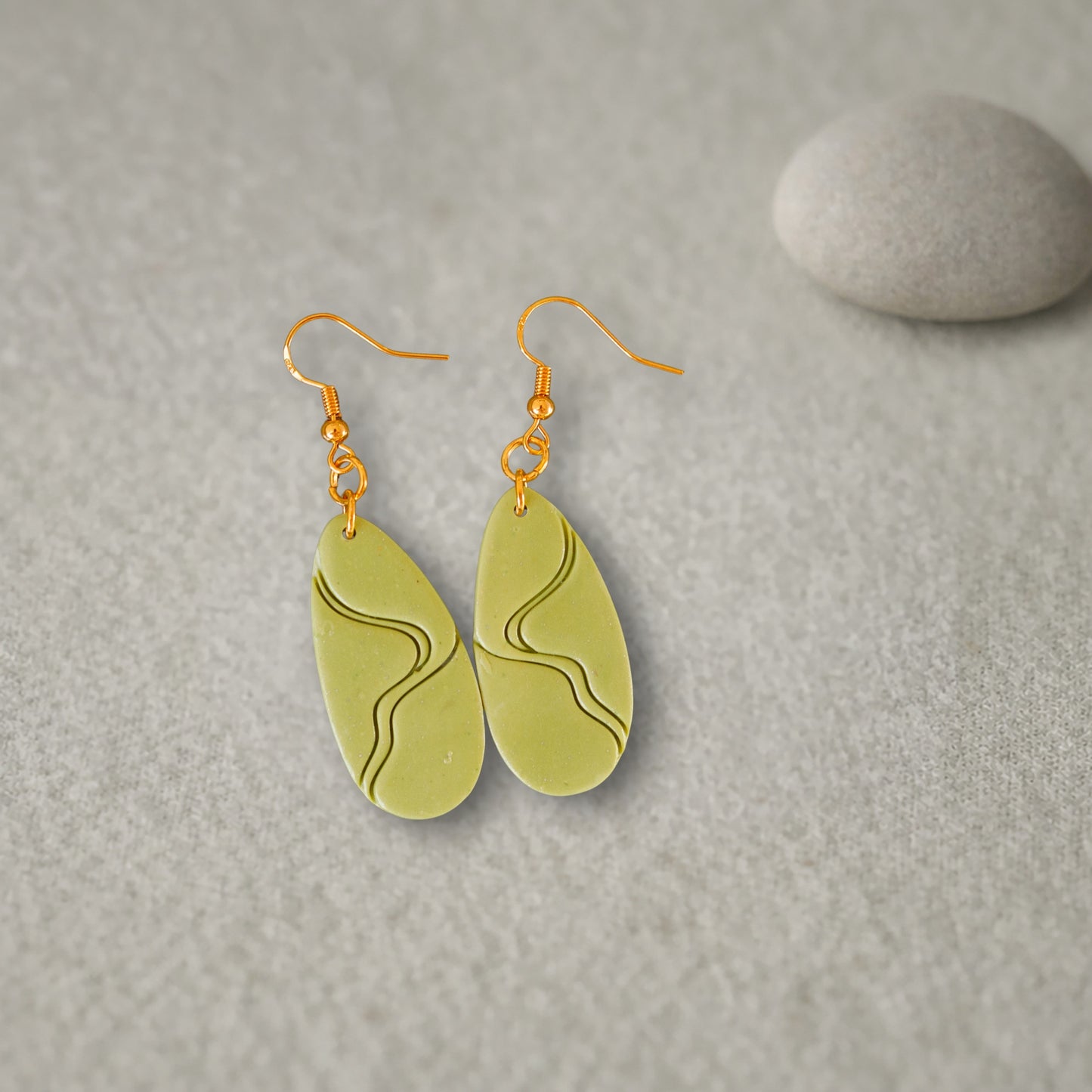 Ériu Drop Earrings